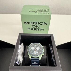 OMEGA X SWATCH - Mission on Earth NEW + Extra Rubber strap included